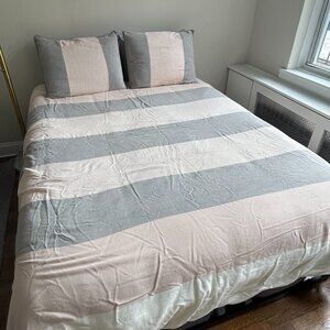 Ugg Duvet Cover and 2 Pillows Set